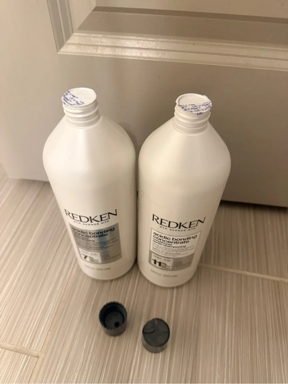 NEW - Redken Acidic Bonding Concentrate Shampoo & Conditioner set- 33.8 fl oz/1L